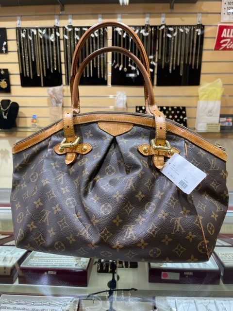 Pawn Shop That Buy & Sell Purses, Sunglasses, Bags Online